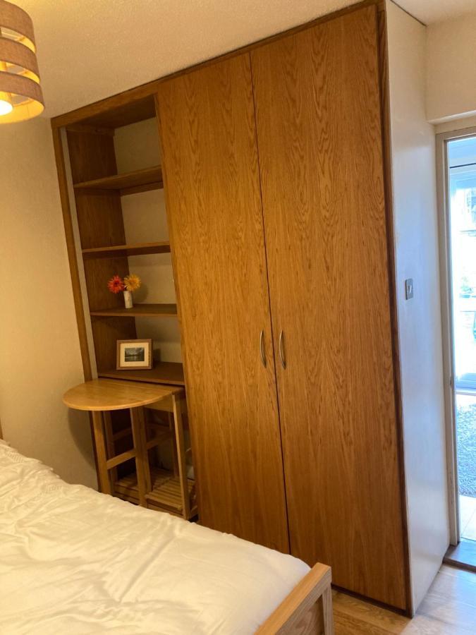 Double Bed Self Contained Annexe 14B Is To The Right Of The Main House Appartement Salisbury Buitenkant foto